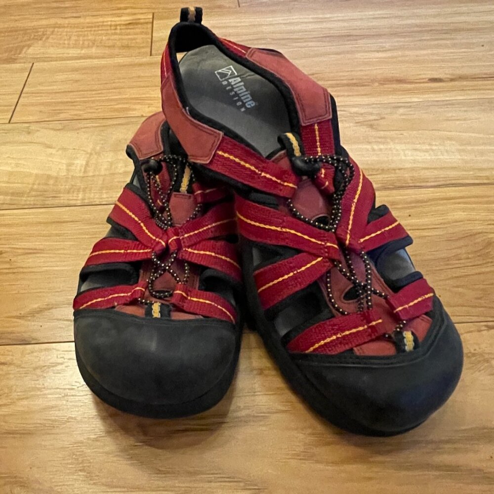 Alpine Design Hiking Sandals US 10